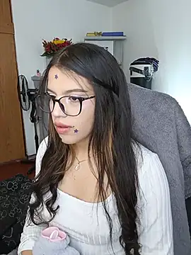 asumi_18 – Naživo XXX chat