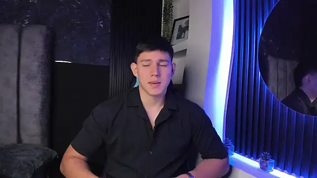 JamesCr_'s Live XXX Chat