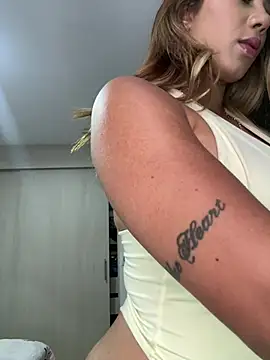Chatroom XXX en direct de angelinadreamss
