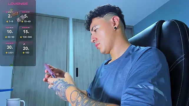 Chatroom XXX en direct de LOBO_ALPHA