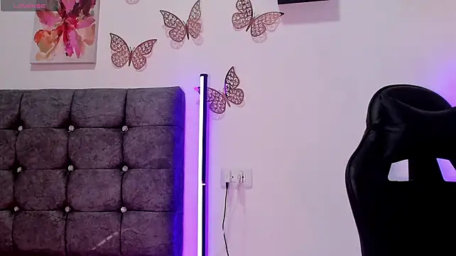 KissyDevil Live XXX-Chat