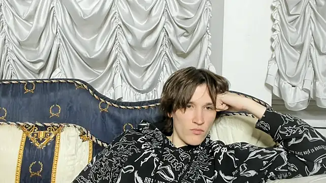 Ash_Foxgloven Live XXX chat