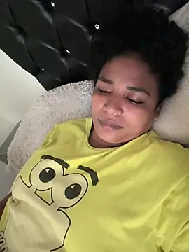 Chat +18 de Michel_Jones ao vivo