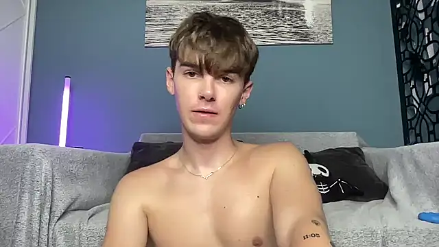 Živý XXX chat YourMilkyGuy