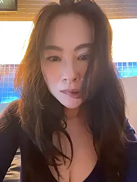 Eva10069のライブXXXチャット