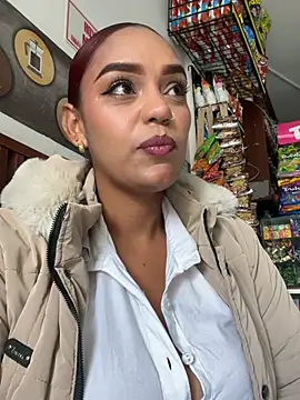 Sara-77 라이브 XXX 채팅