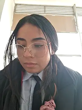 Angela__05 লাইভ XXX চ্যাট