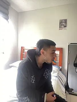 Taylor_DiamondBoy's Live XXX Chat