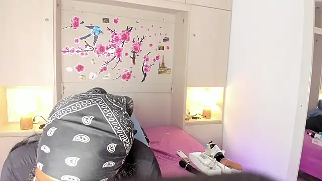XXX chat uživo modela TaylorBloom