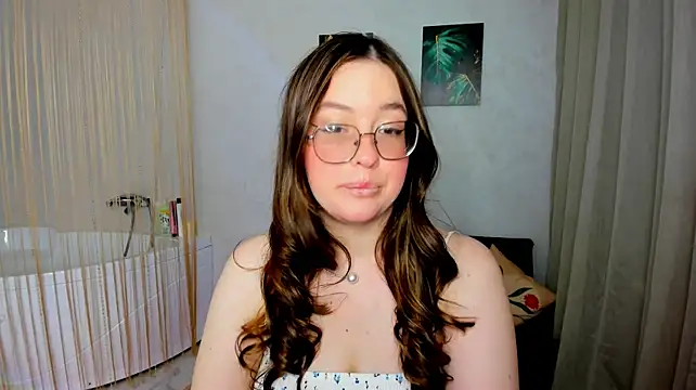 WishToBloom élő XXX-chatje