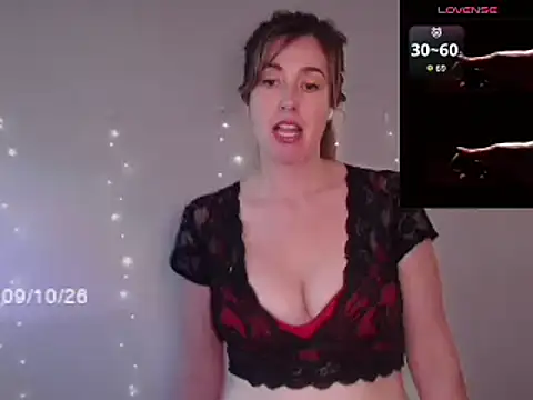 SuggestiveBehavior's Live XXX Chat