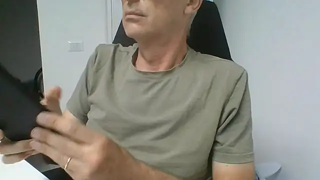 Sensor2000 Chat XXX live