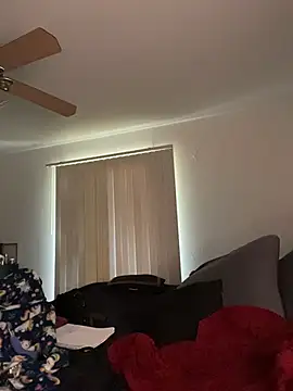 reecieofficial – Naživo XXX chat