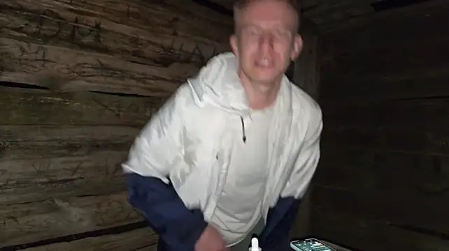 Vuittonn Live XXX chat