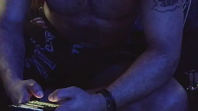 Czat XXX na żywo – KY_Sir35