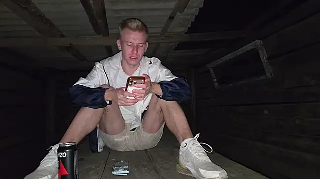 XXX chat uživo modela Vuitton
