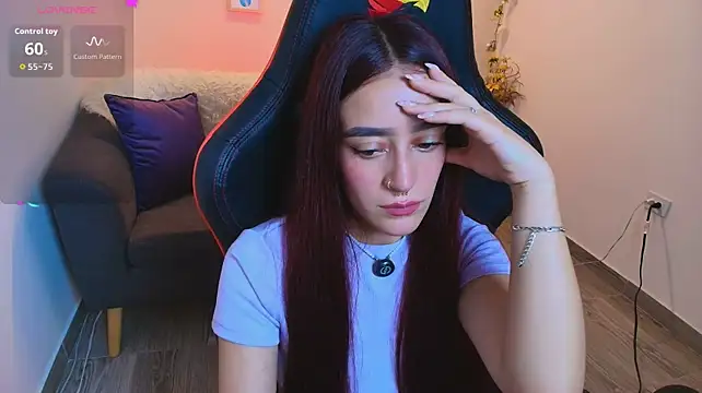 ViolethRosse Adlı Modelin Canlı XXX Sohbeti