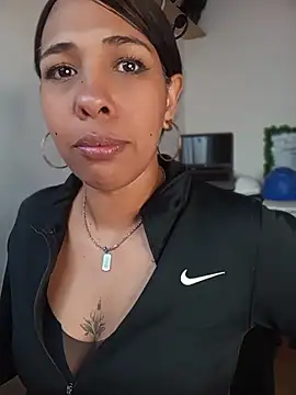Ivon_C 라이브 XXX 채팅