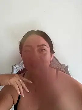 juliana_diaz: онлайн-секс-чат