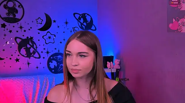 princessnicolee Adlı Modelin Canlı XXX Sohbeti