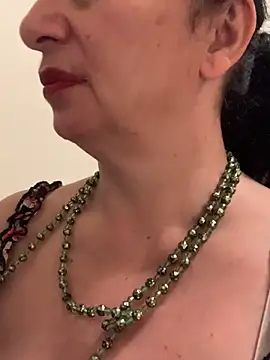 Lizzaa80 live XXX chat