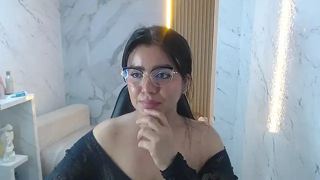 Chat XXX ao vivo de Sasha_tf