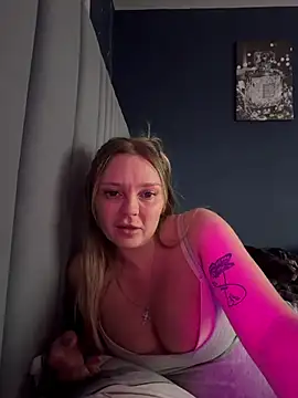 Sky25x's Live XXX Chat