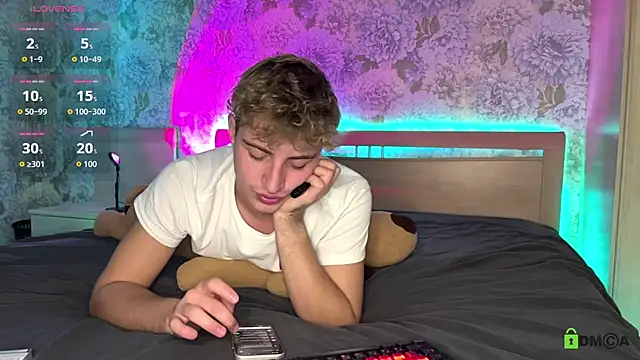 AlfredStorm Live XXX Chat
