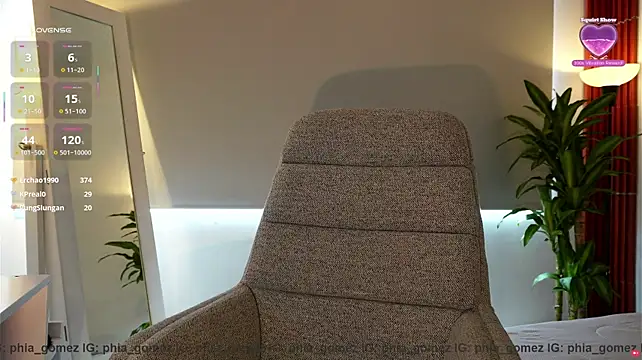 whitneyhot's Live XXX Chat
