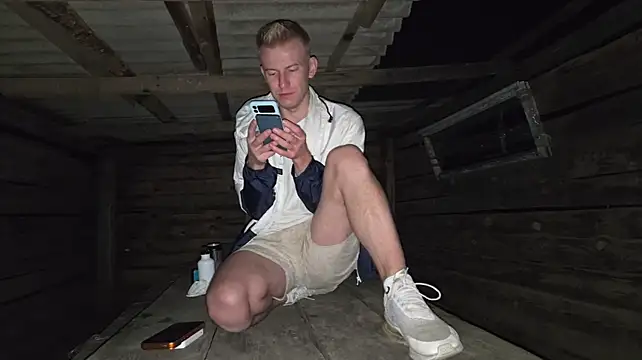 Vuitton Adlı Modelin Canlı XXX Sohbeti