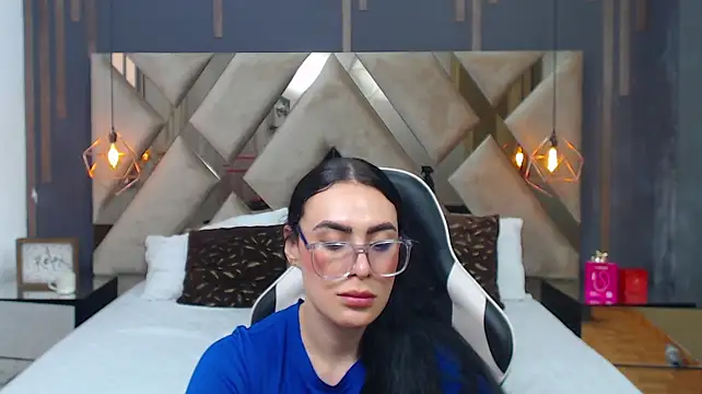 MartinaaFit's Live XXX Chat
