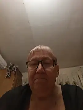 XXX chat uživo modela Molli1408