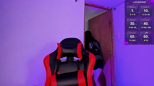 Chat XXX en directo de EllieCarter_