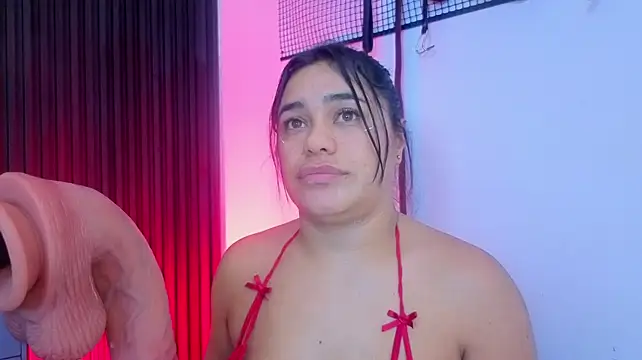Issafoxx élő XXX-chatje