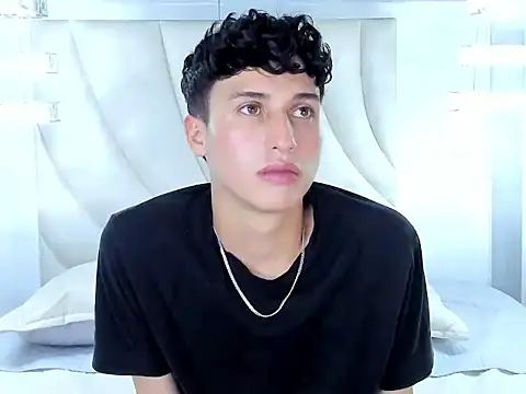 Thom_amees Webcam Show
