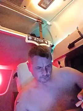 Živý XXX chat adas-