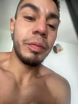 Taylor_DiamondBoy: απευθείας συνομιλία ΧΧΧ