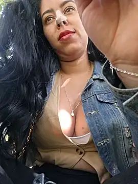 Luianna Chat XXX live