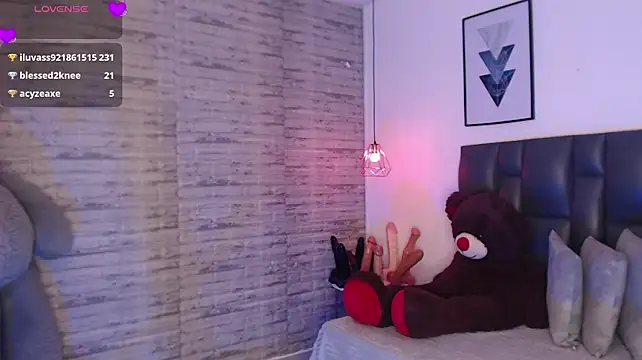 צ'אט XXX בשידור חי של TinnaCobb