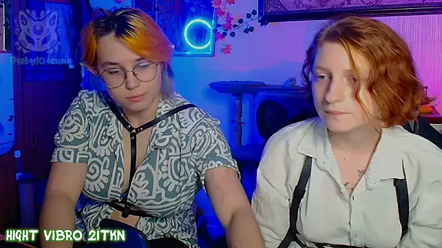 TrickyKitsune Show in webcam