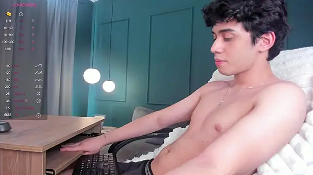 Milan_saint – Live XXX-chat