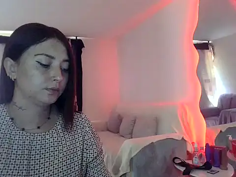 your_queen_cleopatra's Live XXX Chat