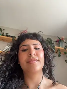SugarTroubl33 XXX чат на живо