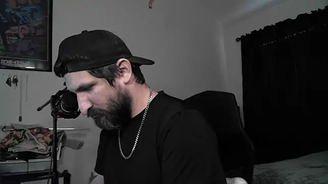 DevilPup75_ élő XXX-chatje