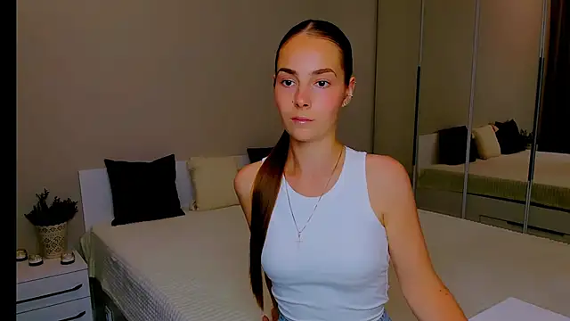 Maddy_Wood_: απευθείας συνομιλία ΧΧΧ