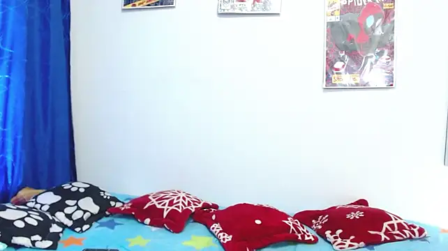 ZulyMichels 网络视讯表演
