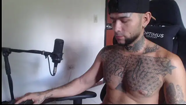 ROOKERTn Live XXX chat