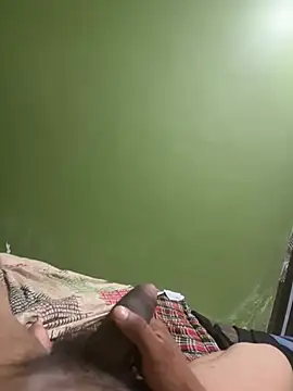 Blushingboy11 live XXX chat