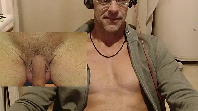 hedon-nudist Adlı Modelin Web Kamerası Şovu