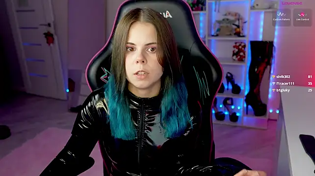 QueenAliceX: απευθείας συνομιλία ΧΧΧ